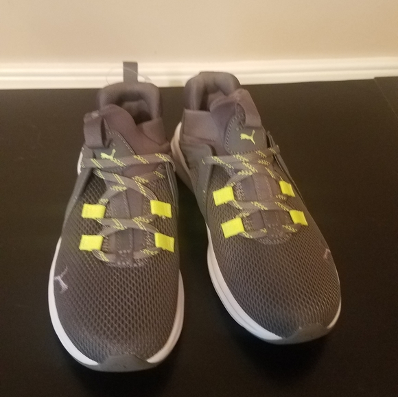 Puma youth shoes - Picture 3 of 3